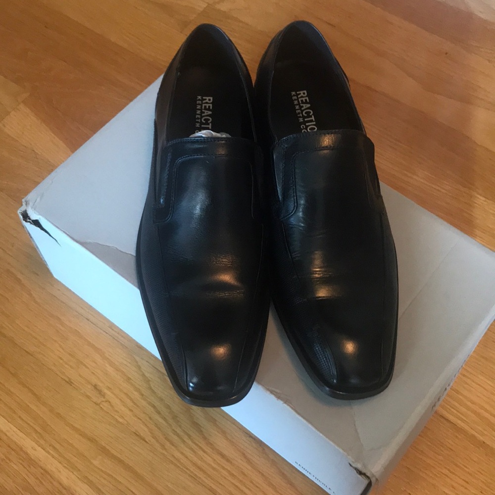 Kenneth Cole Men’s slip on shoes